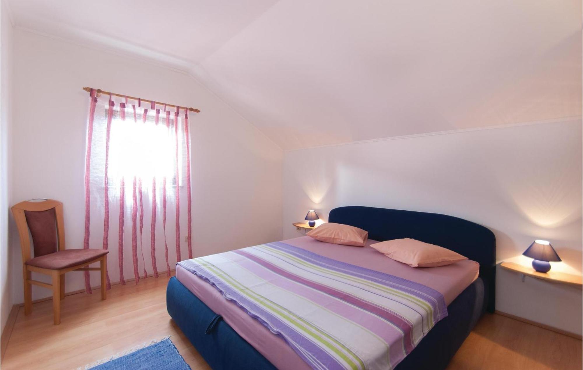 Lovely Apartment In Rovinj With Kitchen エクステリア 写真