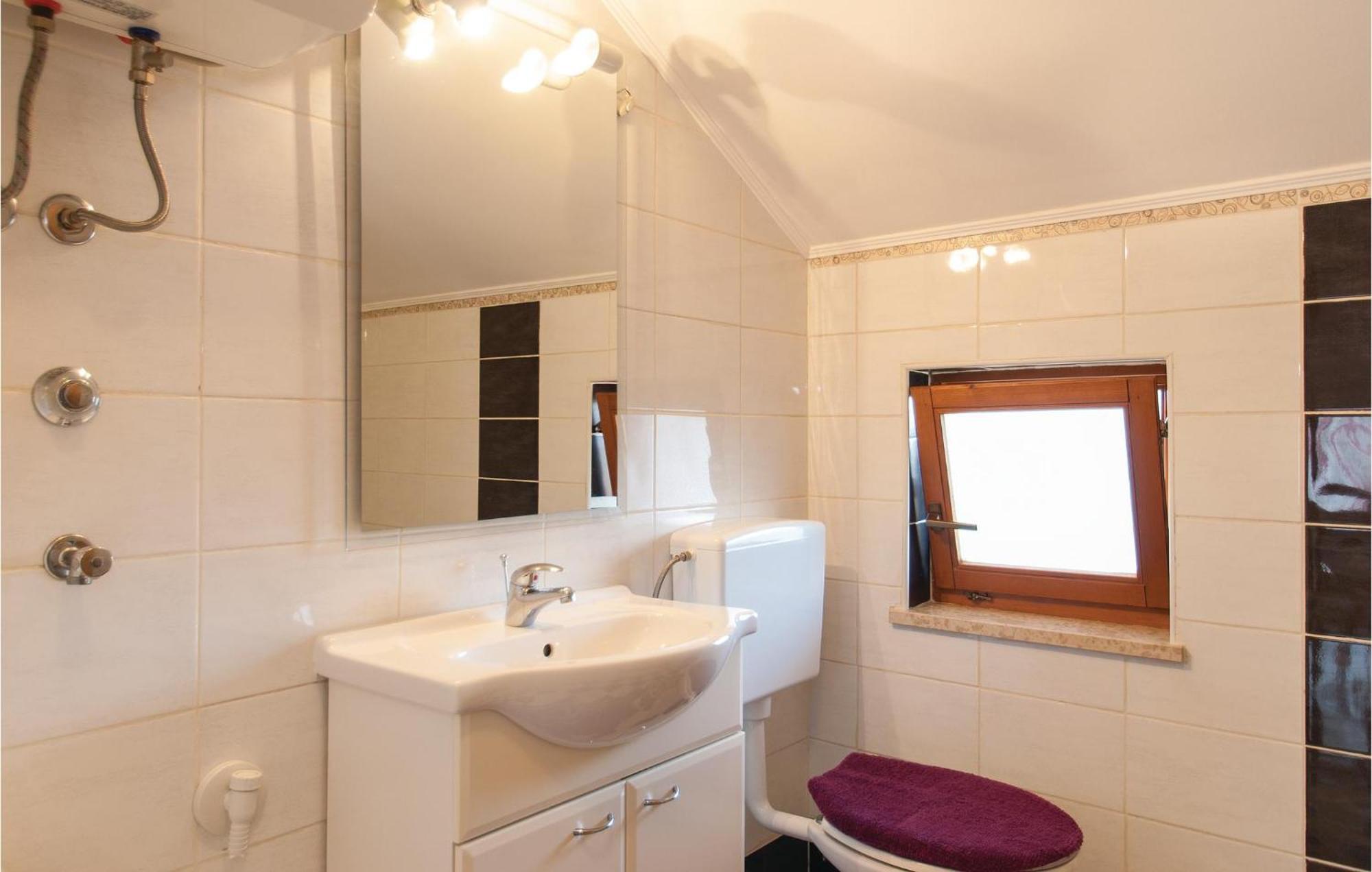 Lovely Apartment In Rovinj With Kitchen エクステリア 写真
